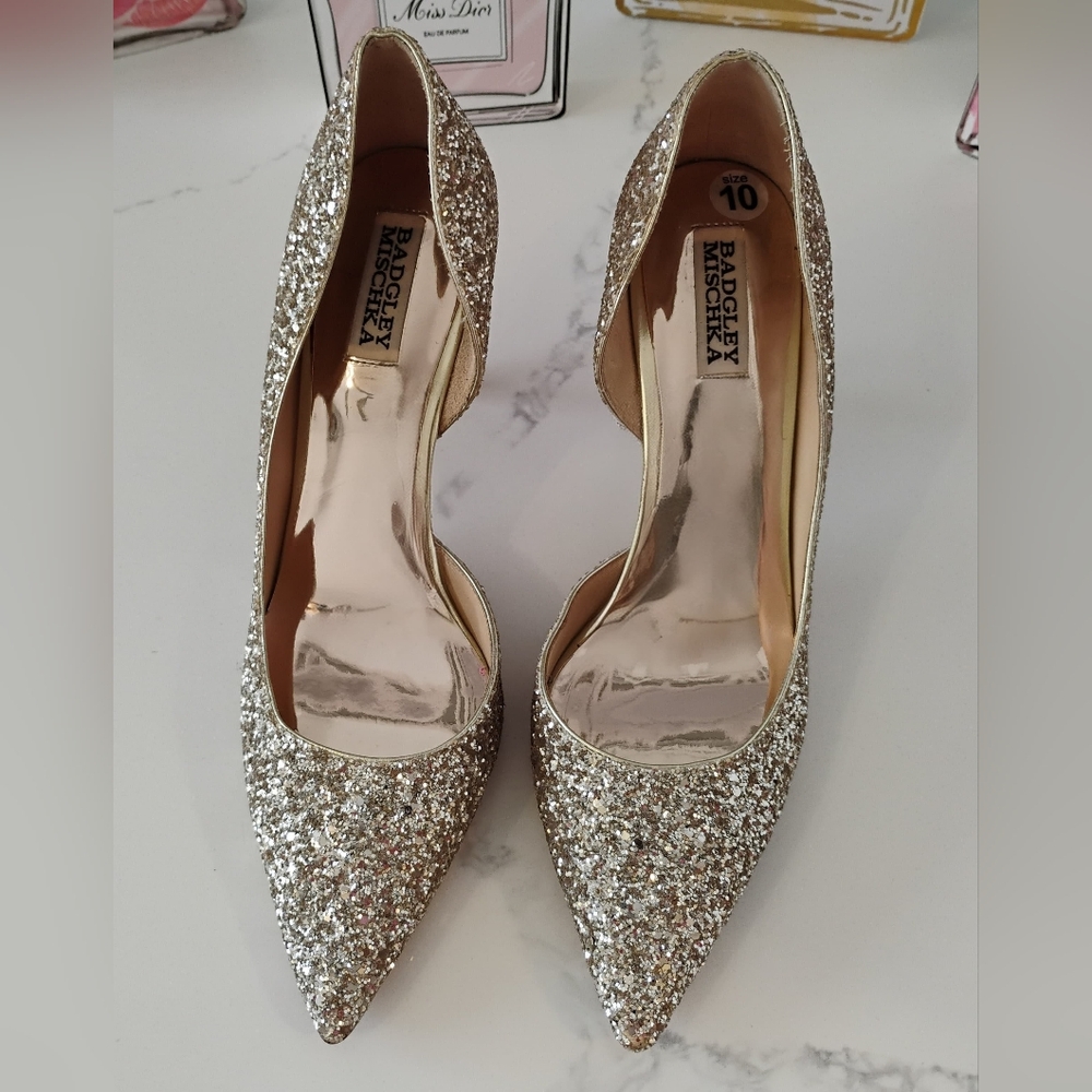 EUC Badgley Mischka Heels - Women's Gold Glitter Pointed-Toe Pumps